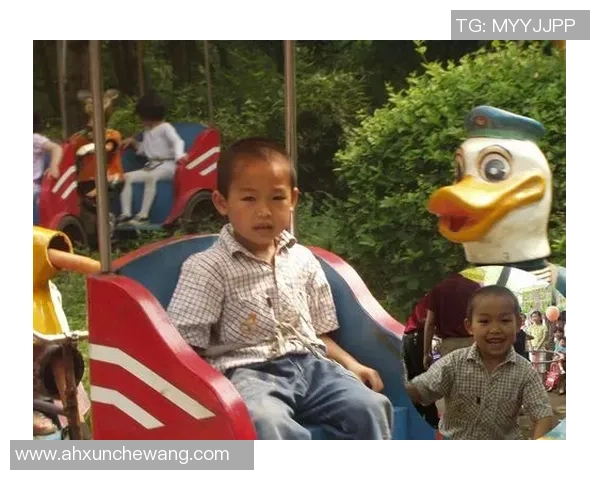 赵芳专访:畅谈滑板人生与成长的点滴回忆与未来展望 赵芳专访:畅谈滑板人生与成长的点滴回忆与未来展望